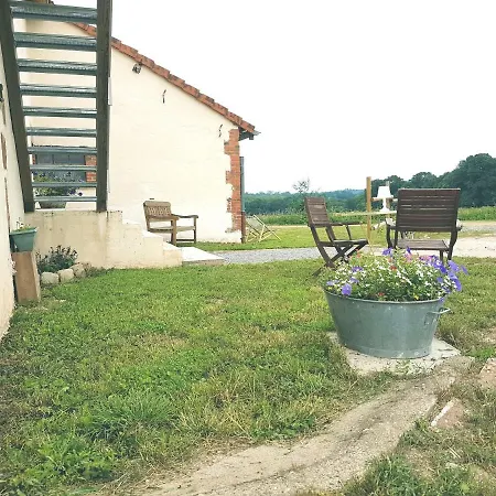 Domaine Du Bois Chaumet Bed & Breakfast *
